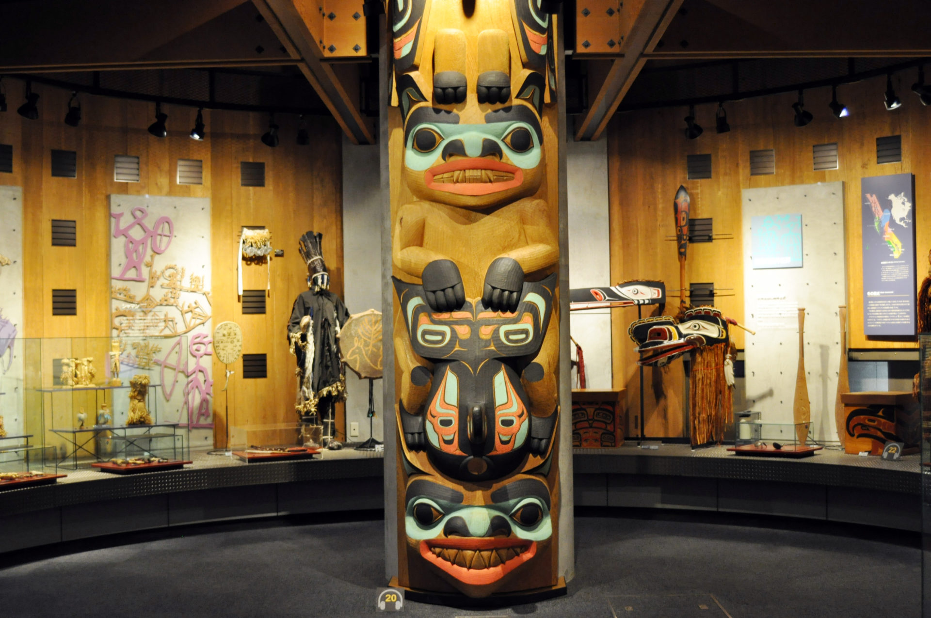 トーテムポール